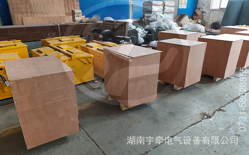 礦用井下電機車配件出口海外 4.jpg
