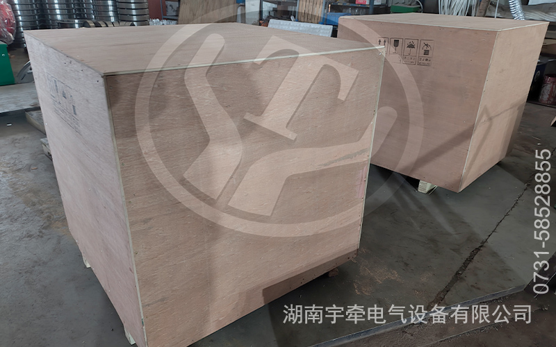 礦用井下電機車配件出口海外 5.jpg